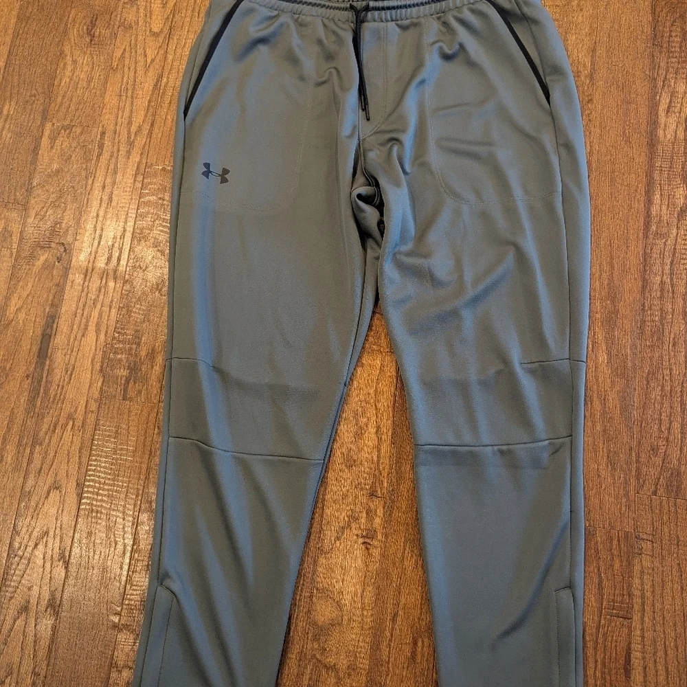 Under Armour Men's Charcoal Joggers, Zipper Ankle Size XL New With Tags - Picture 10 of 12